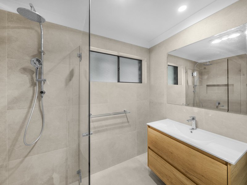 Photo - 2/2 Kemp Street, Salamander Bay NSW 2317 - Image 11