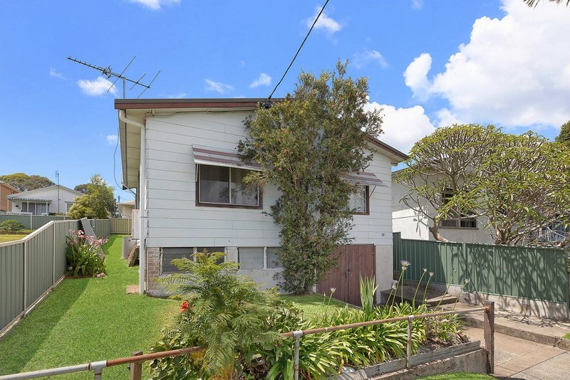 22 Kenilworth Street, Mannering Park NSW 2259