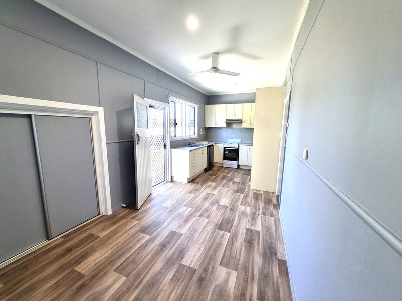 Photo - 22 Kent Street, Rockhampton QLD 4700 - Image 2