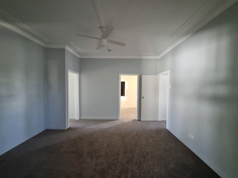 Photo - 22 Kent Street, Rockhampton QLD 4700 - Image 3