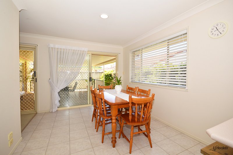 Photo - 22 Kentia Crescent, Banora Point NSW 2486 - Image 8