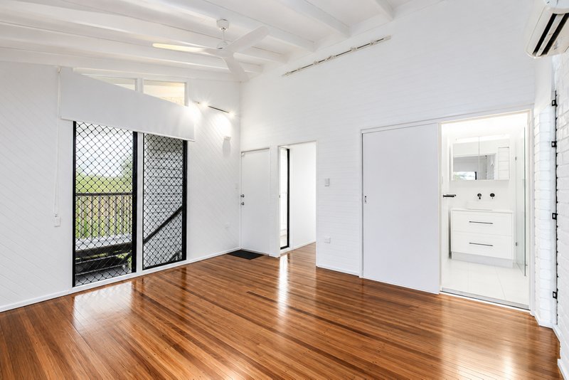 Photo - 22 Keperra Street, Keperra QLD 4054 - Image 3