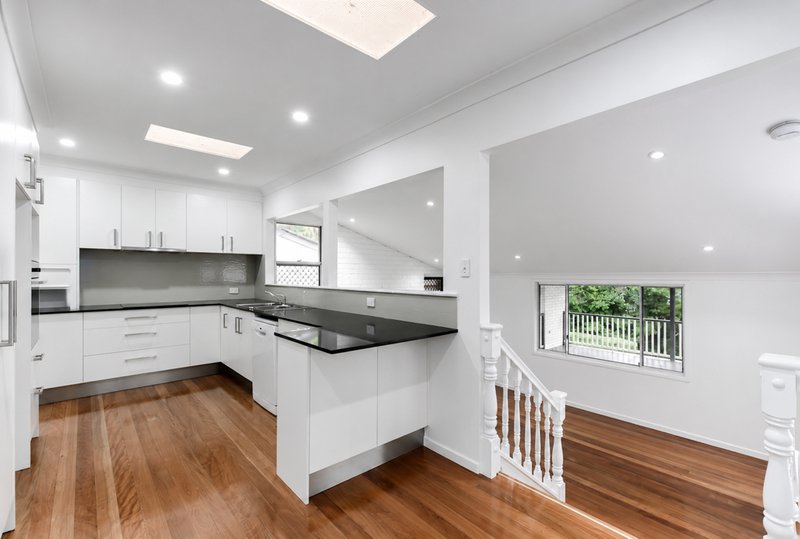 Photo - 22 Keperra Street, Keperra QLD 4054 - Image 5