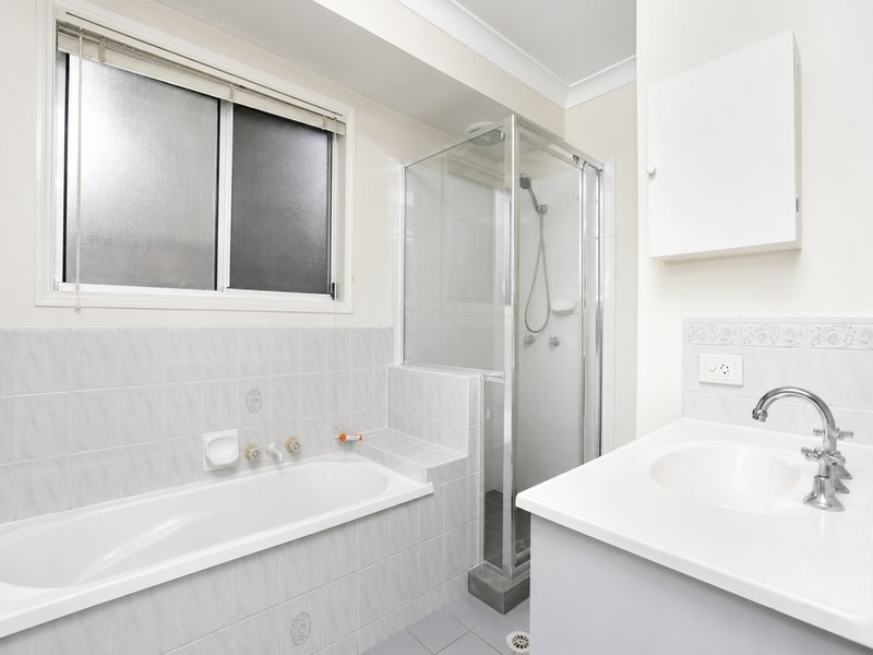 Photo - 22 Kevin Court, Loganlea QLD 4131 - Image 2