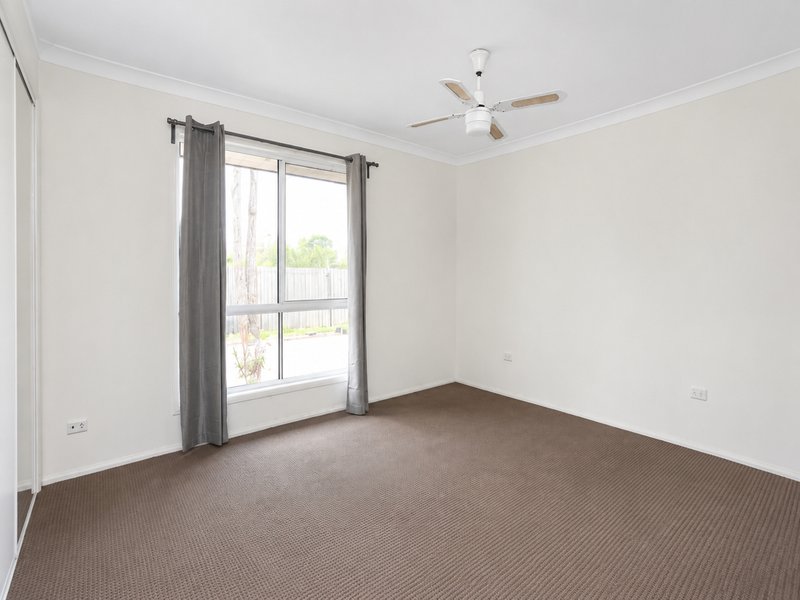 Photo - 22 Kevin Court, Loganlea QLD 4131 - Image 5