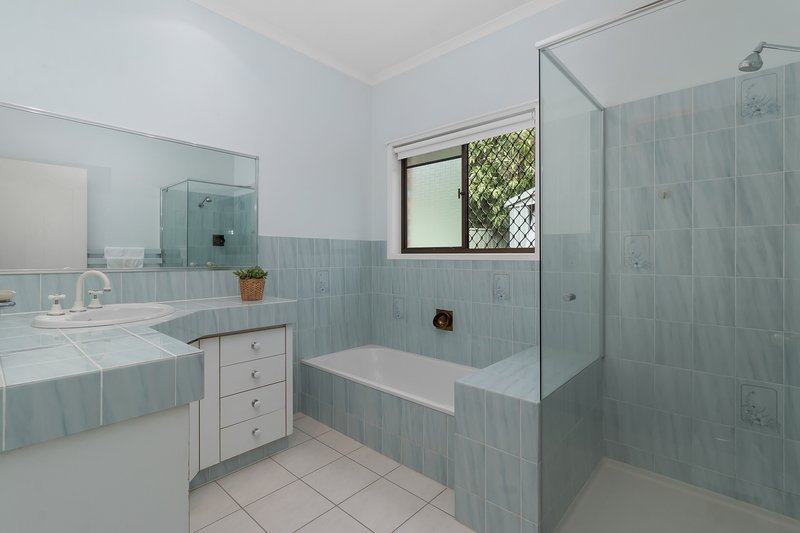 Photo - 22 Kinbrace Street, Ferny Grove QLD 4055 - Image 12