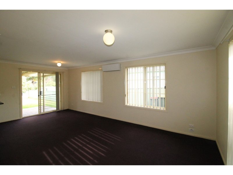 Photo - 22 Kingfisher Avenue, Sanctuary Point NSW 2540 - Image 8