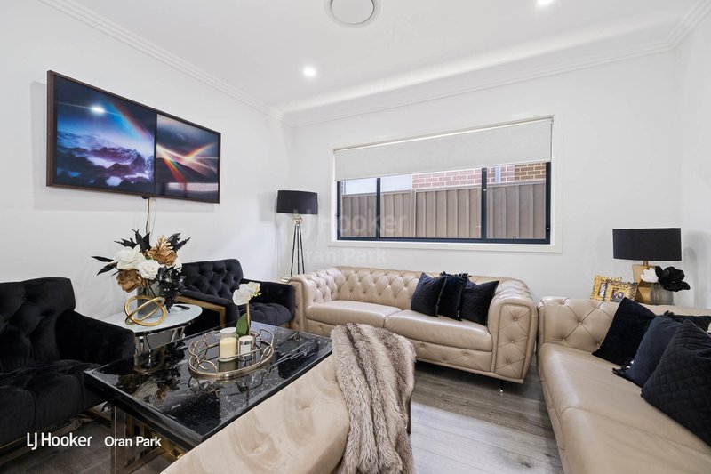 Photo - 22 Kingsley Street, Oran Park NSW 2570 - Image 6