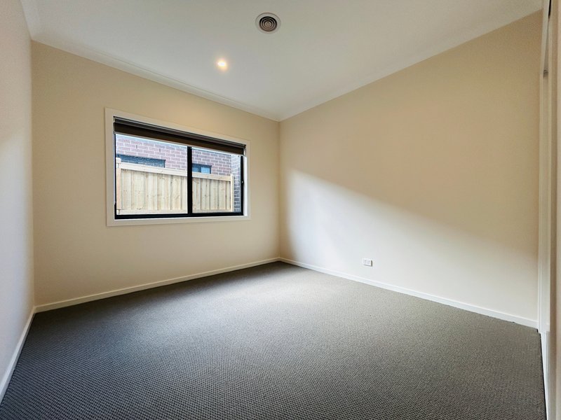 Photo - 22 Kinross Street, Beveridge VIC 3753 - Image 10