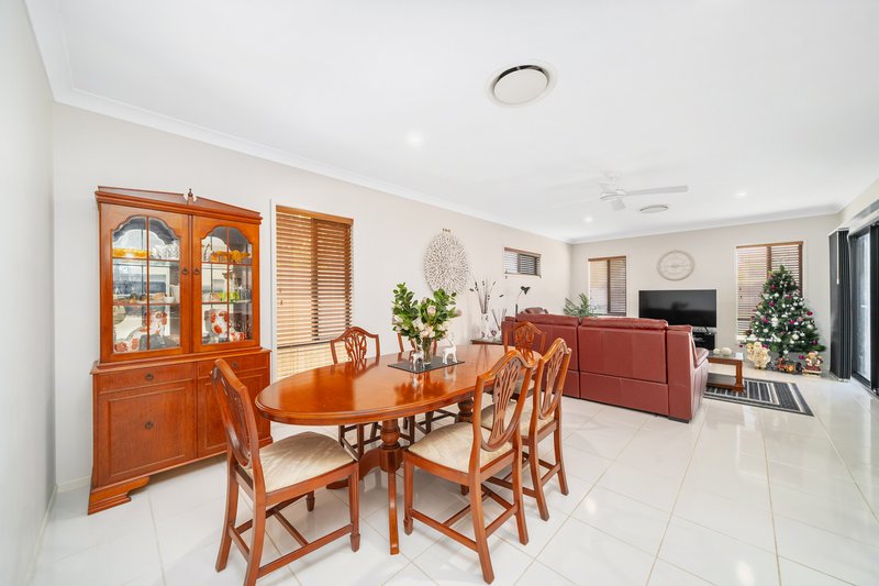 Photo - 22 Klingner Road, Redcliffe QLD 4020 - Image 4