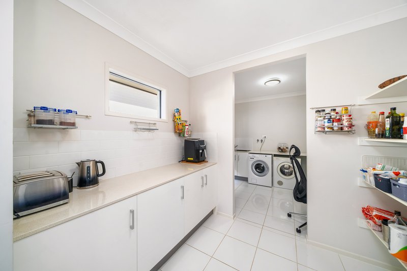 Photo - 22 Klingner Road, Redcliffe QLD 4020 - Image 12