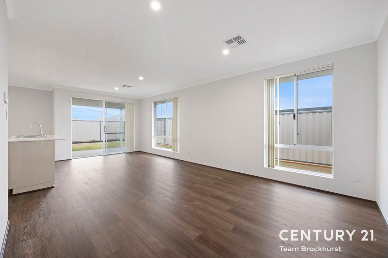 Photo - 22 Knot Way, Whitby WA 6123 - Image 9