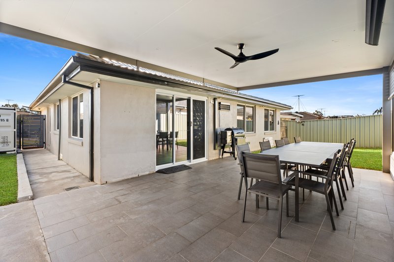 Photo - 22 Kukundi Drive, Glenmore Park NSW 2745 - Image 18