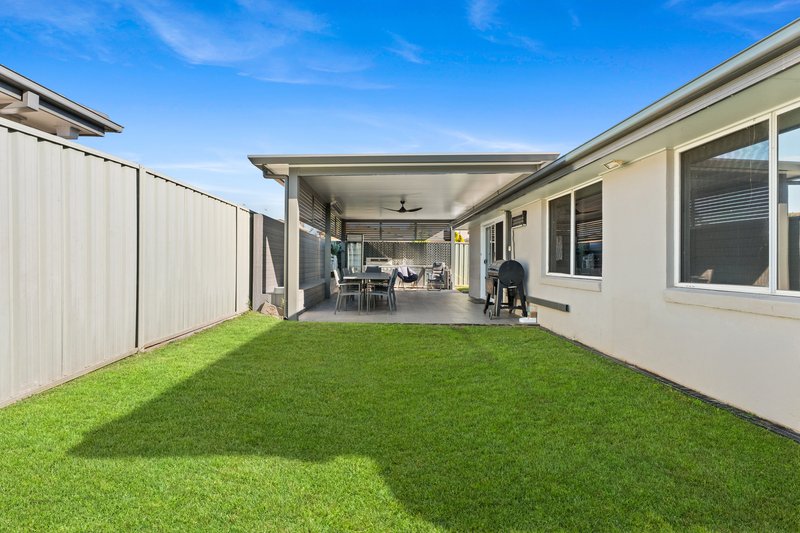 Photo - 22 Kukundi Drive, Glenmore Park NSW 2745 - Image 19