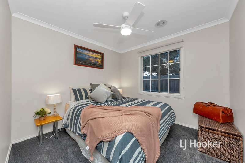 Photo - 22 Lancaster Drive, Point Cook VIC 3030 - Image 10