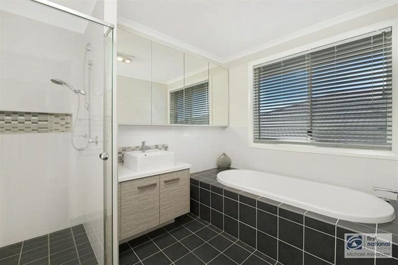 Photo - 22 Lancaster Street, Gregory Hills NSW 2557 - Image 8