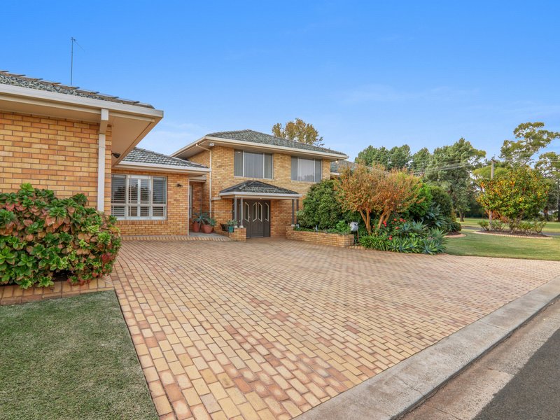 22 Langley Crescent, Griffith NSW 2680
