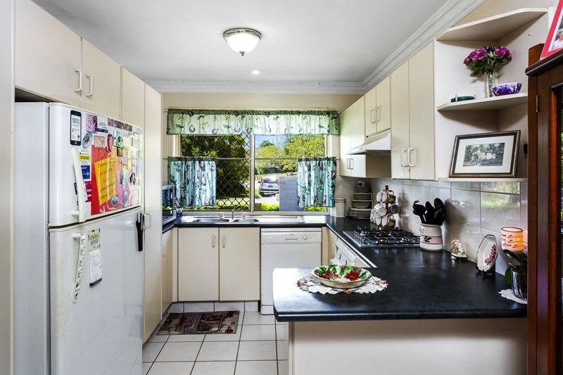 Photo - 22 Lansdown Road, Waterford West QLD 4133 - Image 2