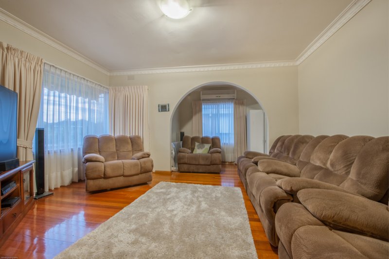 Photo - 22 Lantana Avenue, Thomastown VIC 3074 - Image 2