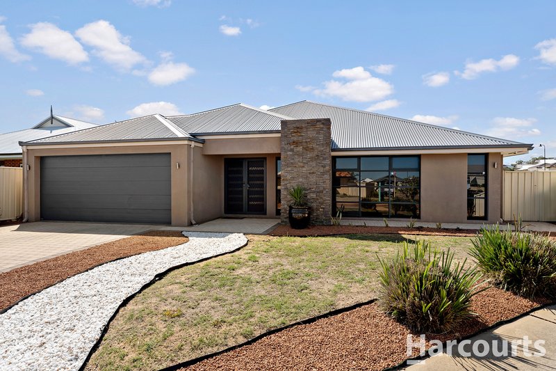 22 Lascelles Circus, Lakelands WA 6180