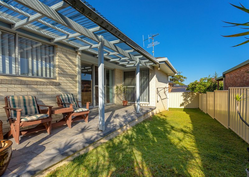 Photo - 2/2 Laurina Close, Old Bar NSW 2430 - Image 12