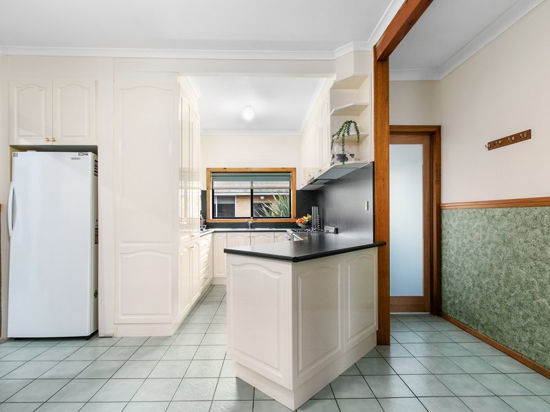 Photo - 22 Law Street, Newborough VIC 3825 - Image 6