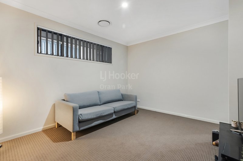 Photo - 22 Lawler Drive, Oran Park NSW 2570 - Image 5