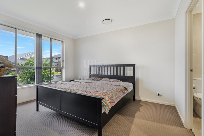 Photo - 22 Lawler Drive, Oran Park NSW 2570 - Image 7