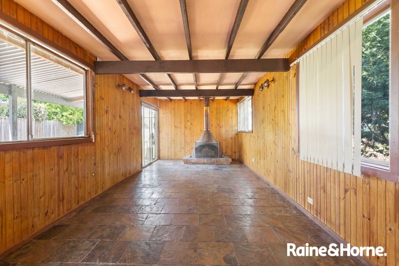 Photo - 22 Lawn Avenue, Bradbury NSW 2560 - Image 7