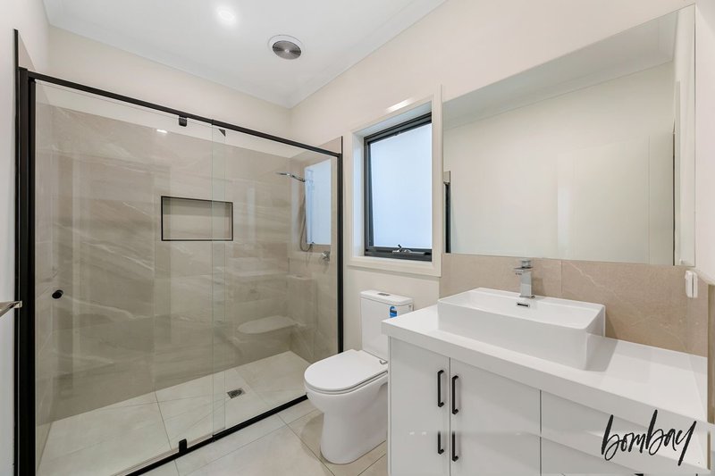 Photo - 22 Leafspring Road, Donnybrook VIC 3064 - Image 6