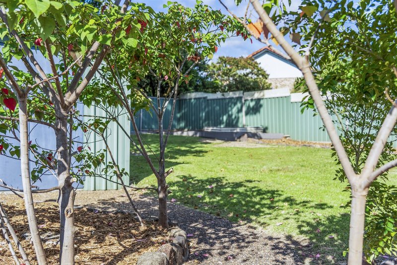 Photo - 22 Leigh Crescent, Ulladulla NSW 2539 - Image 13