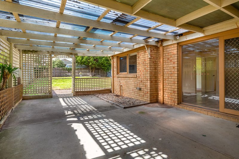 Photo - 22 Leonard Avenue, Berwick VIC 3806 - Image 10