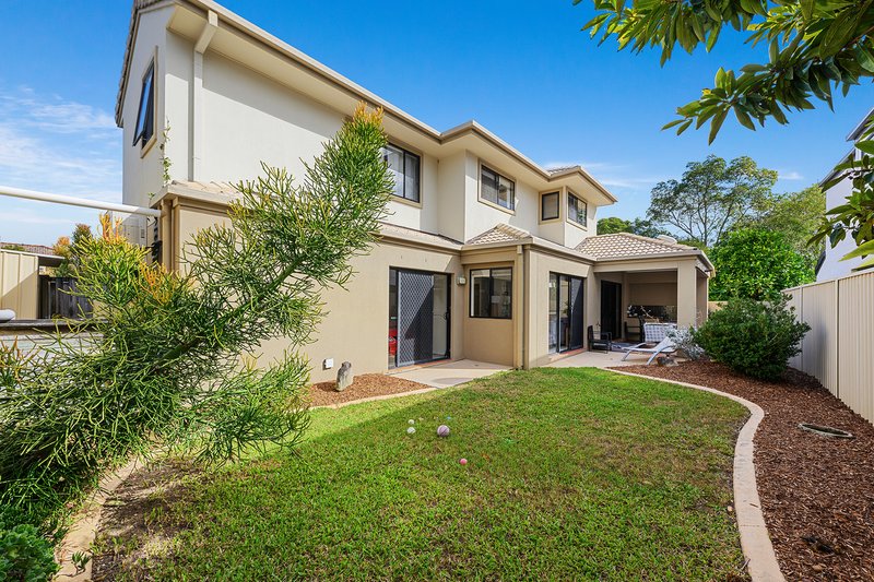 Photo - 2/2 Leopardwood Circuit, Robina QLD 4226 - Image 13