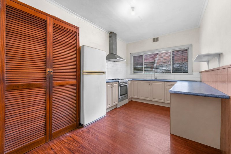 Photo - 22 Lewis Street, Springvale VIC 3171 - Image 3