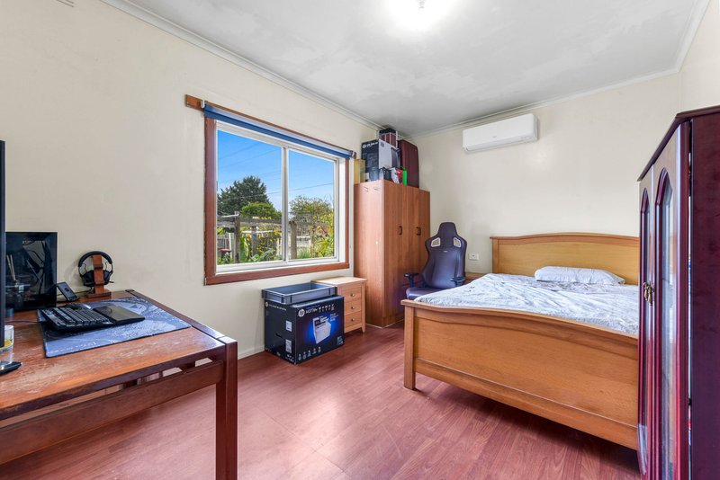 Photo - 22 Lewis Street, Springvale VIC 3171 - Image 7