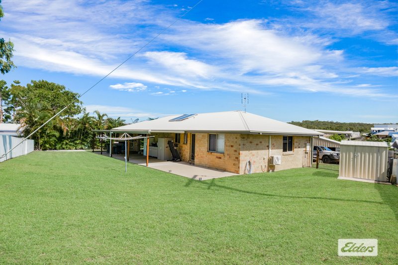 Photo - 22 Lexington Drive, Lammermoor QLD 4703 - Image 8