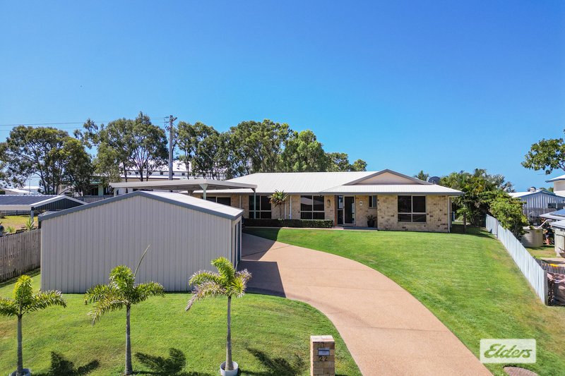 Photo - 22 Lexington Drive, Lammermoor QLD 4703 - Image 11