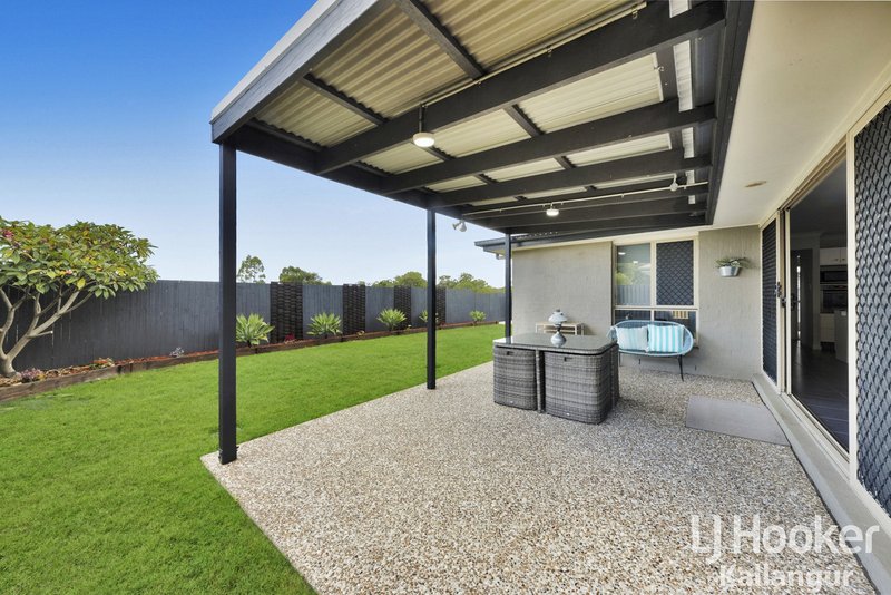 Photo - 22 Lilly Crescent, Kallangur QLD 4503 - Image 15