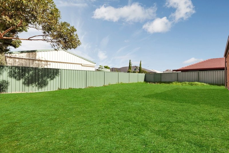 Photo - 22 Lime Court, Munno Para West SA 5115 - Image 12