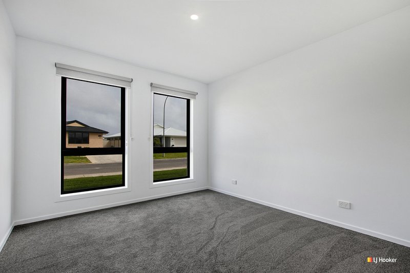 Photo - 2/2 Links Court, Shearwater TAS 7307 - Image 8