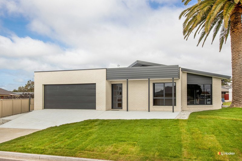 Photo - 2/2 Links Court, Shearwater TAS 7307 - Image 1
