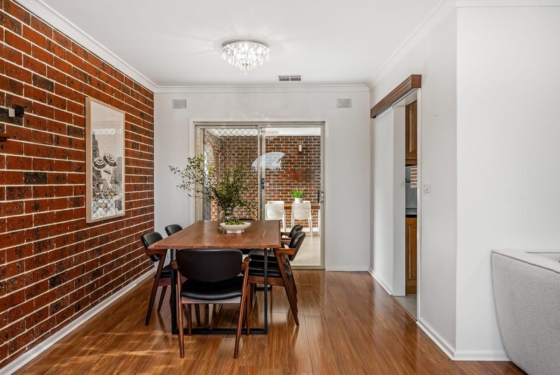 Photo - 22 Lochside Drive, West Lakes SA 5021 - Image 5