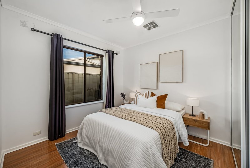 Photo - 22 Lochside Drive, West Lakes SA 5021 - Image 10