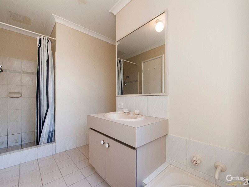 Photo - 22 Longridge Rise, Quinns Rocks WA 6030 - Image 6