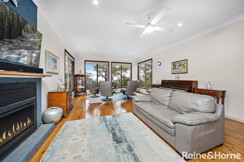 Photo - 22 Longview Crescent, Stanwell Tops NSW 2508 - Image 5