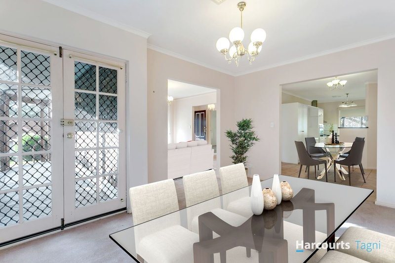 Photo - 22 Lorikeet Grove, Flagstaff Hill SA 5159 - Image 2