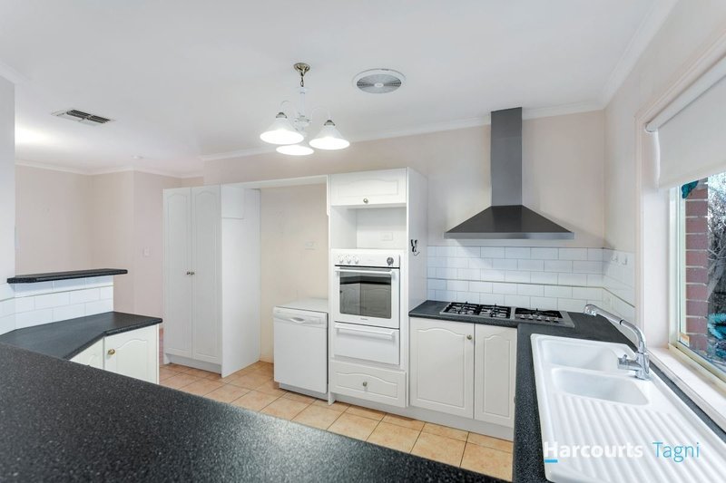 Photo - 22 Lorikeet Grove, Flagstaff Hill SA 5159 - Image 4