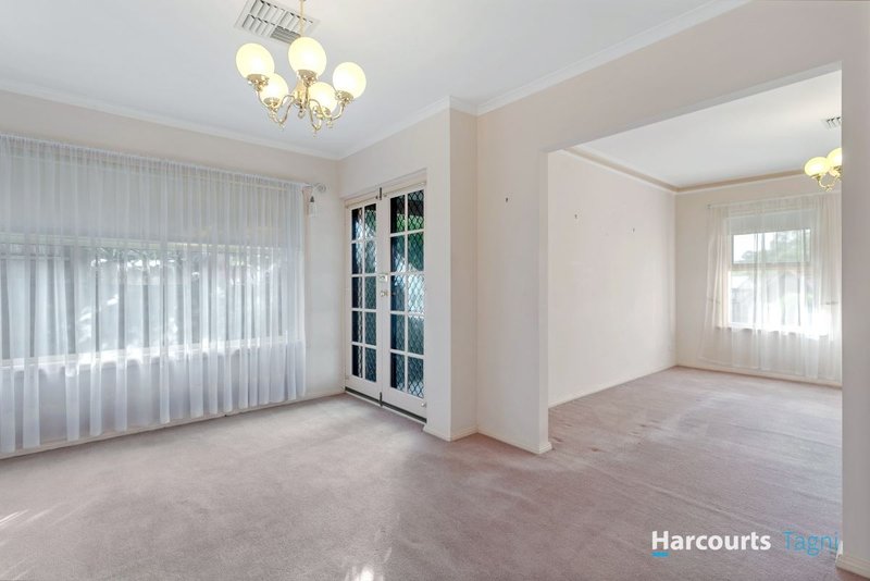 Photo - 22 Lorikeet Grove, Flagstaff Hill SA 5159 - Image 12