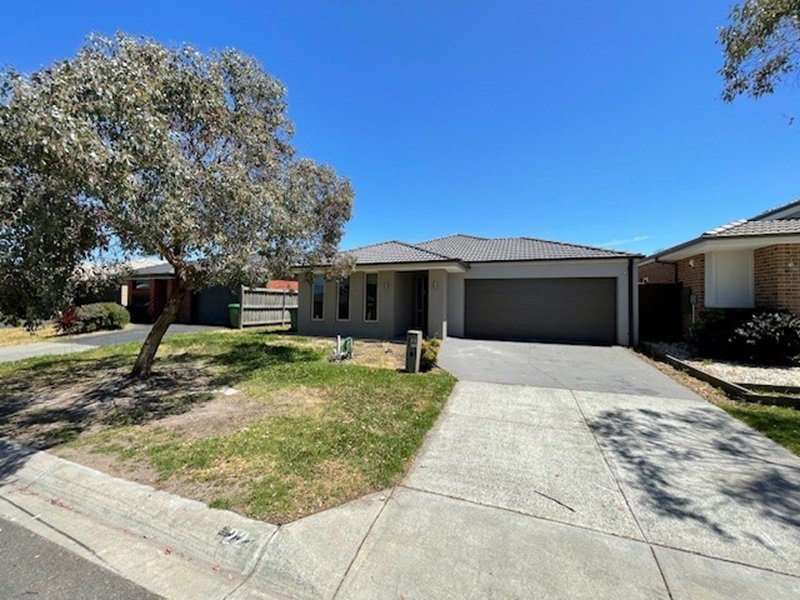 22 Lotus Street, Pakenham VIC 3810