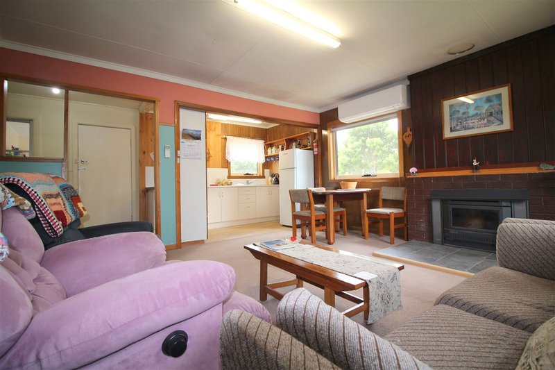 Photo - 22 Lyell Street, Gormanston TAS 7466 - Image 3